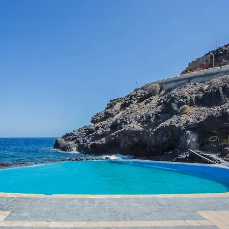 Casa Del Cueva With Stunning Ocean View Nyaraló